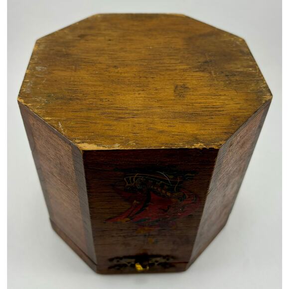 Vintage Lidded Wood Deco Box with Floral Pirate Ship Appliques Brass Closure - Picture 8 of 12